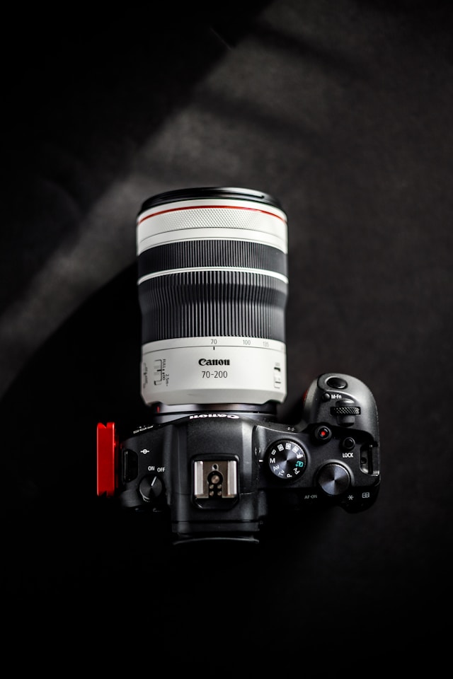 Canon RF 70-135mm f/2L IS・RF 200-400mm f/4L IS・RF 180-600mm f/6.3L ISの特許を出願