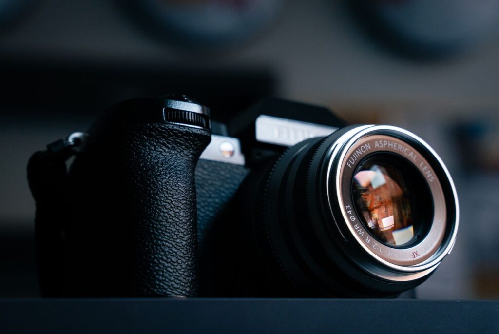 FUJIFILM XF50-140mmF2.8 IIと X-T6が11月に同時発表との噂 SIGMA 50-120mmとの比較にも注目